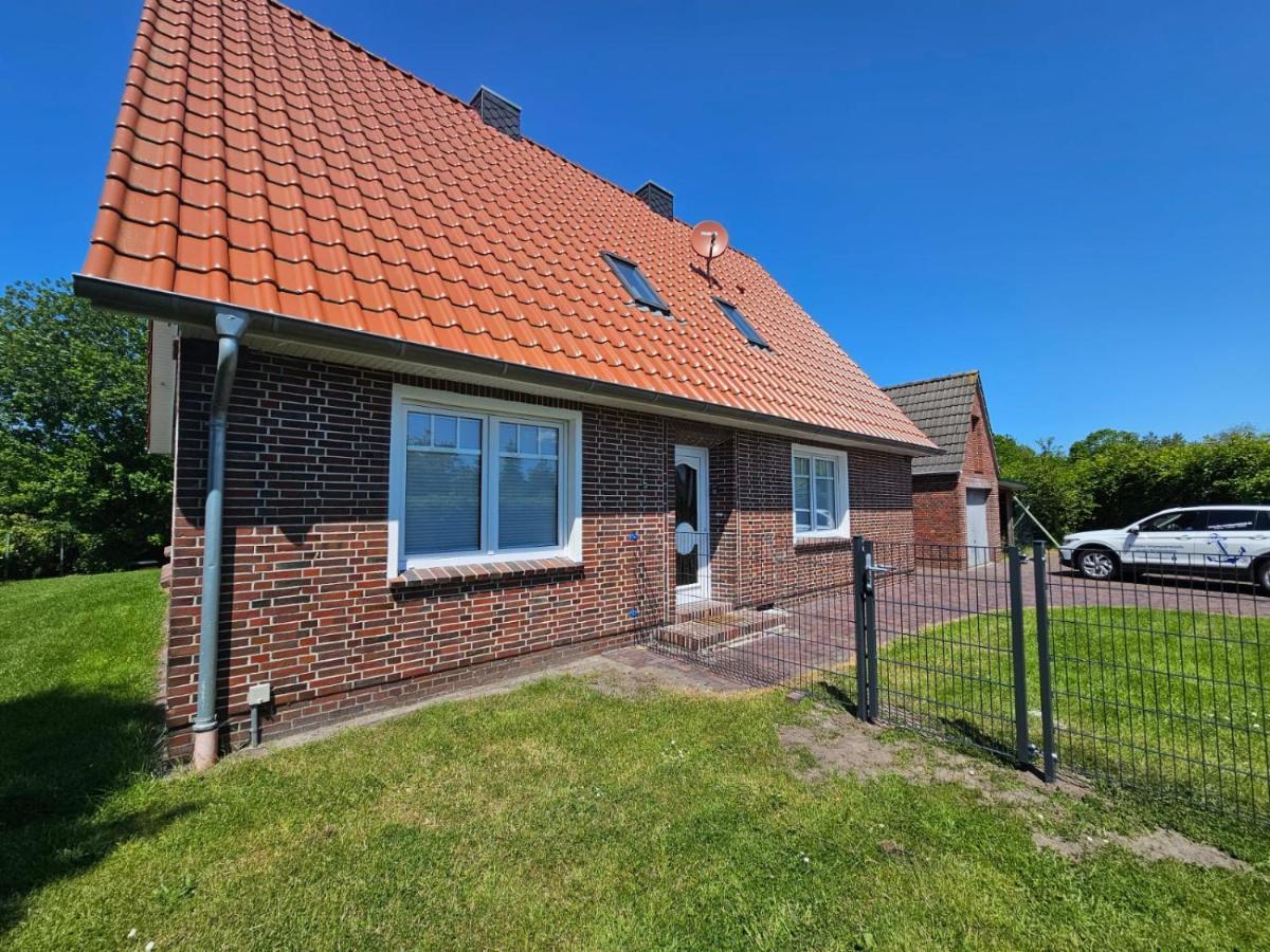Ferienhaus Uttied Berumbur Exteriör bild